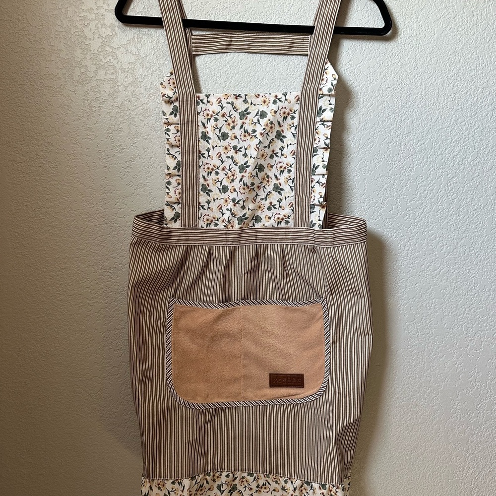 Floral Striped Apron with Pocket